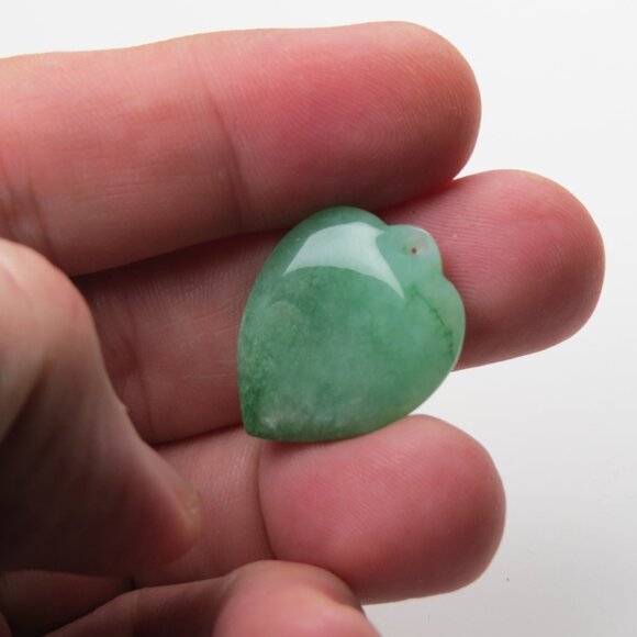Hear Jade Pendent 25x20mm - Picture 2 of 3
